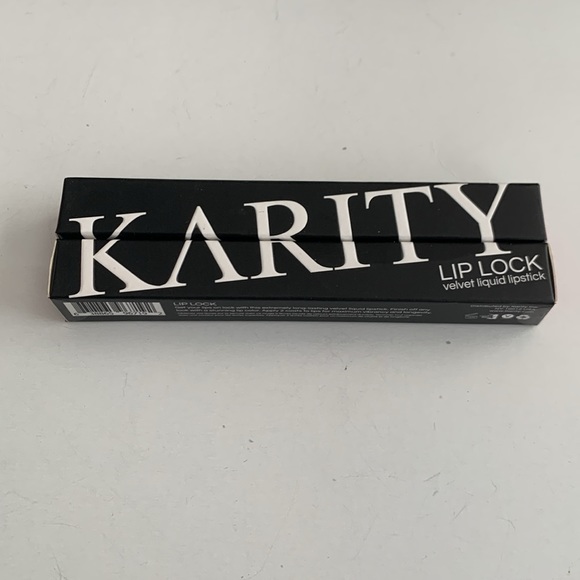 Karity Lip Lock Velvet Liquid Lipstick -Lucky NWT NLA Long-lasting, 2 Lippies - Picture 2 of 8